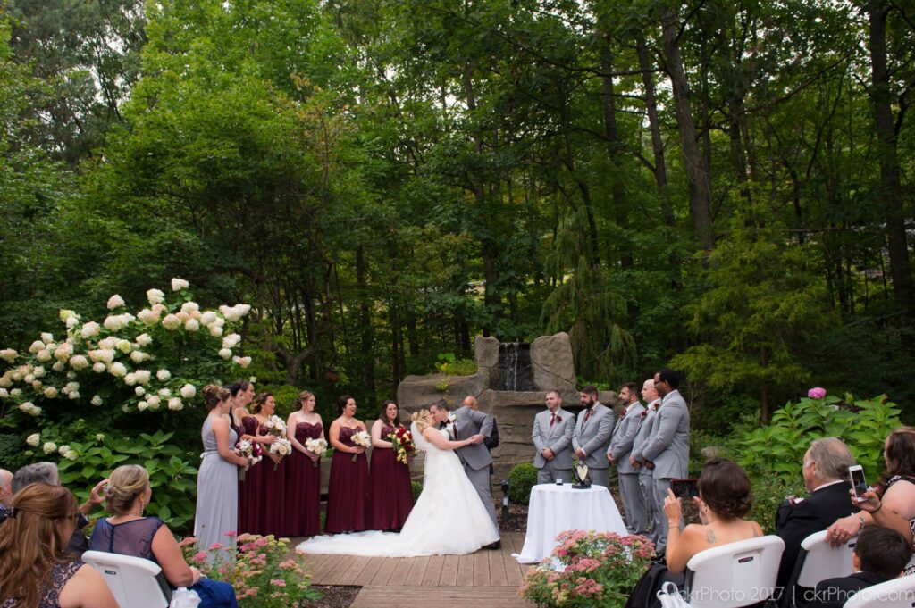 Outdoor Weddings Plan a wedding in six months